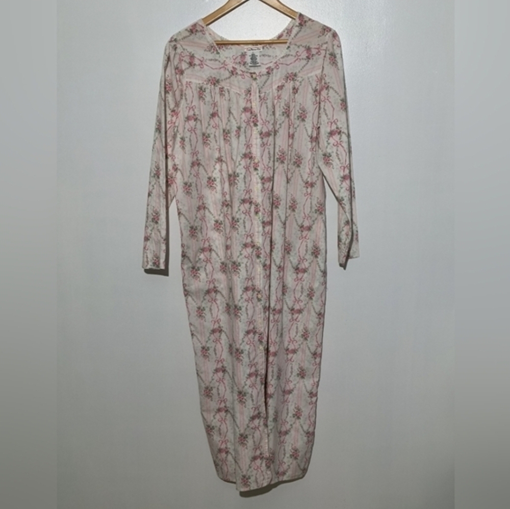 🔥 Vintage Talbots Pink and Green Floral Front Button Down Night Gown Size L